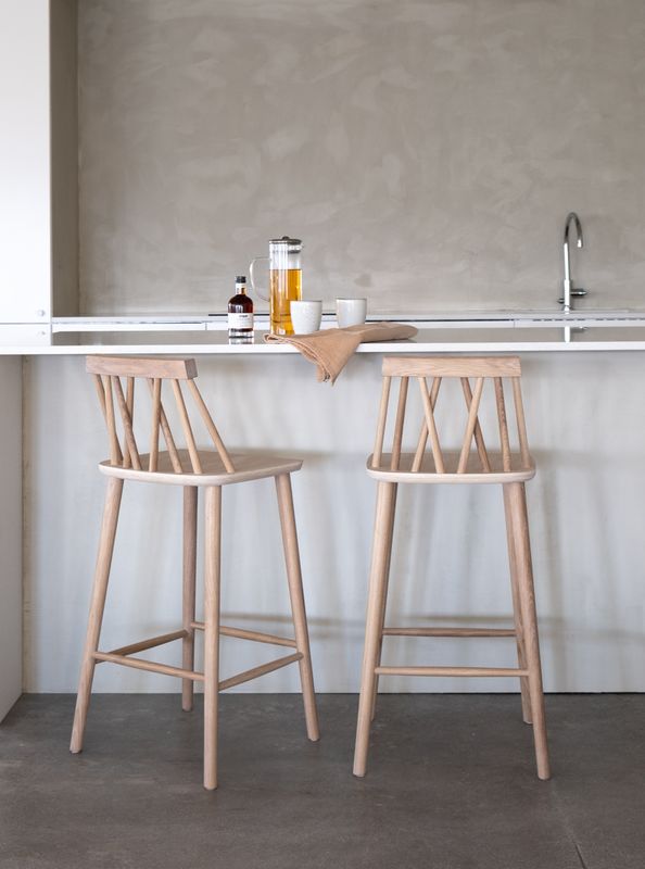 Non 75 bar chair