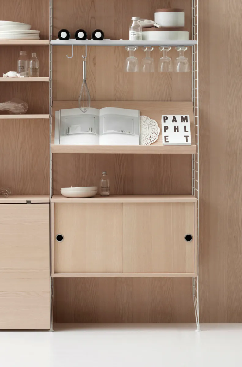 String Kjøkkenløsning m/bord