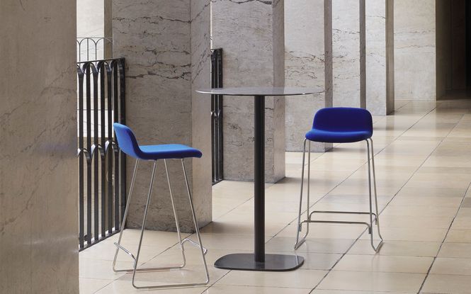 Hovedbilde Just Barstool Full Upholstery Black Steel