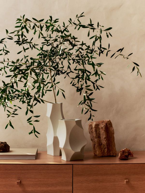 Cueva Vase