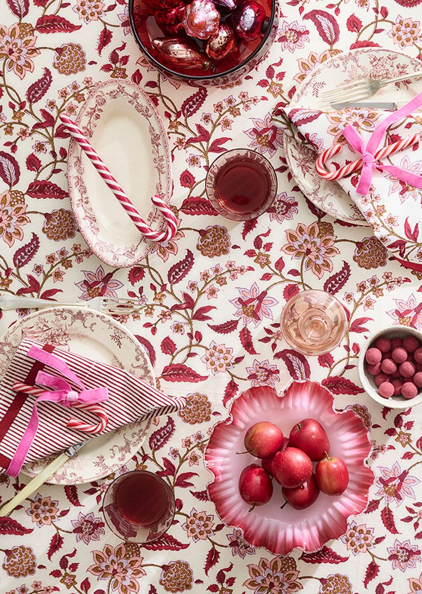 Tablecloth 150x250cm Divya Ruby