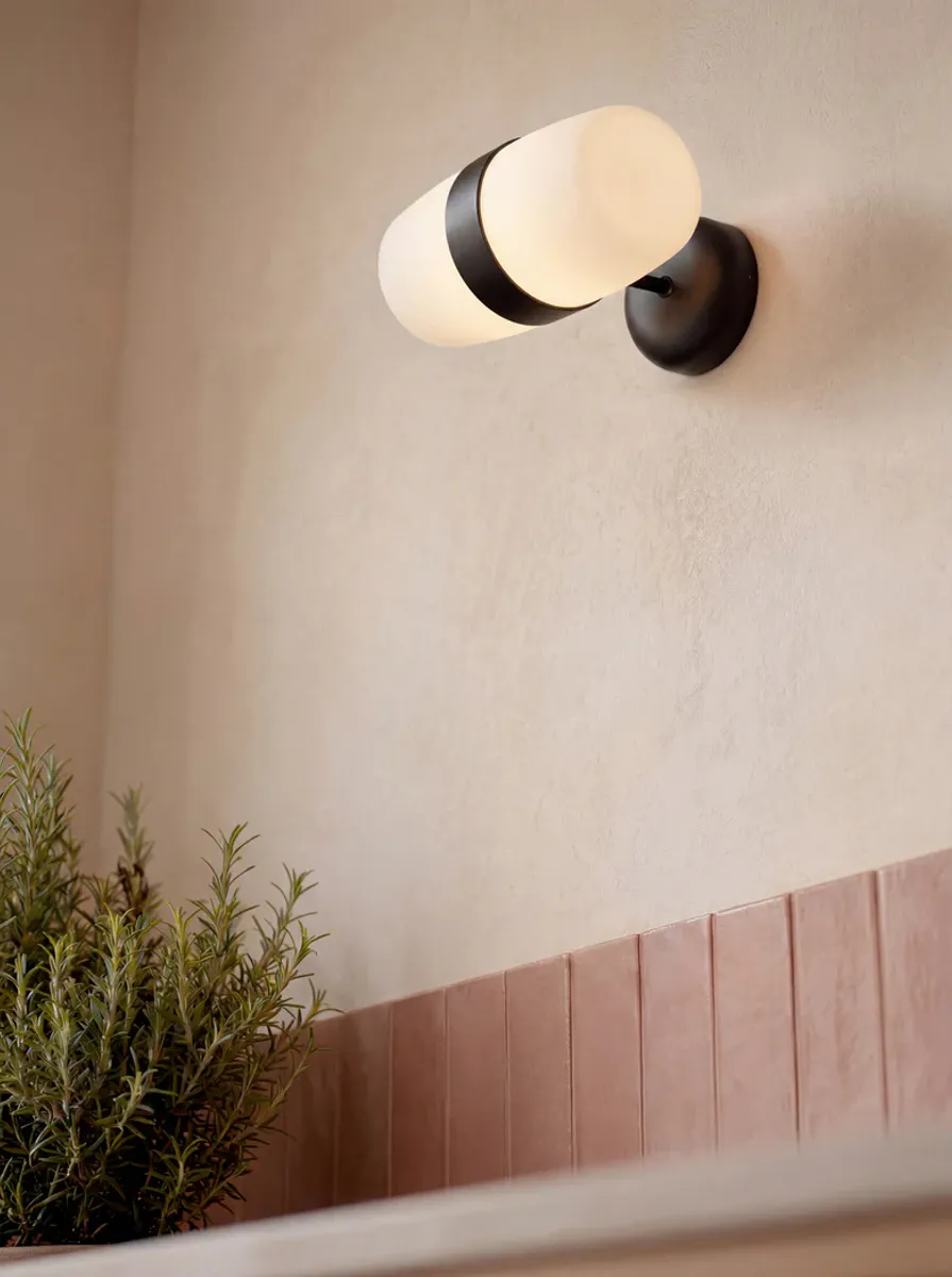 Hall wall lamp