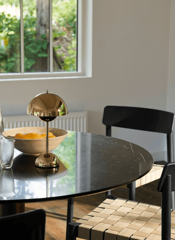 Flowerpot VP9 Verner Panton 1968 Portable lamp
