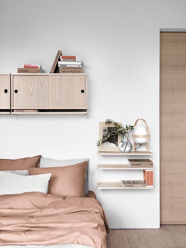 Cabinet with Sliding Doors 78/20