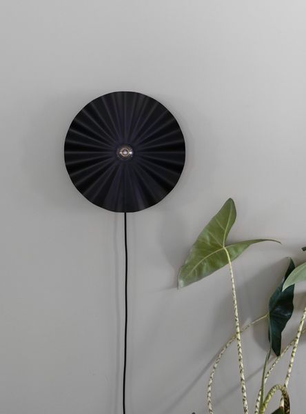Hovedbilde Krum Vegglampe 01